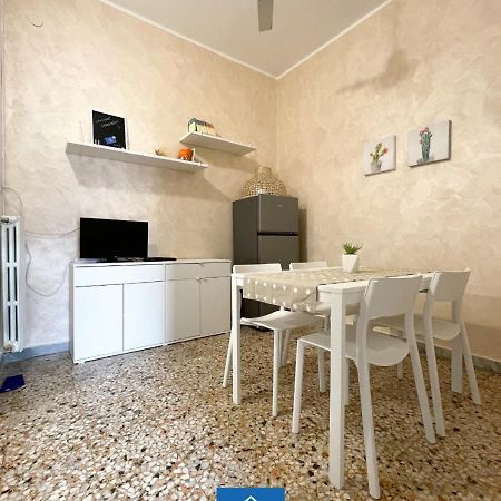 The Family Nest - Casa Eva Apartment Манфредония Екстериор снимка
