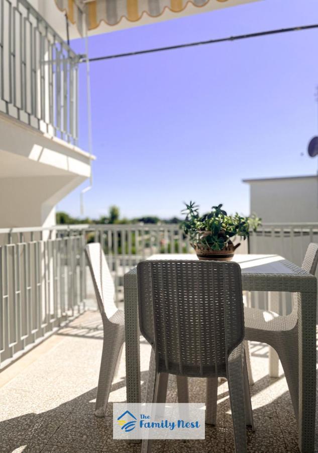 The Family Nest - Casa Eva Apartment Манфредония Екстериор снимка