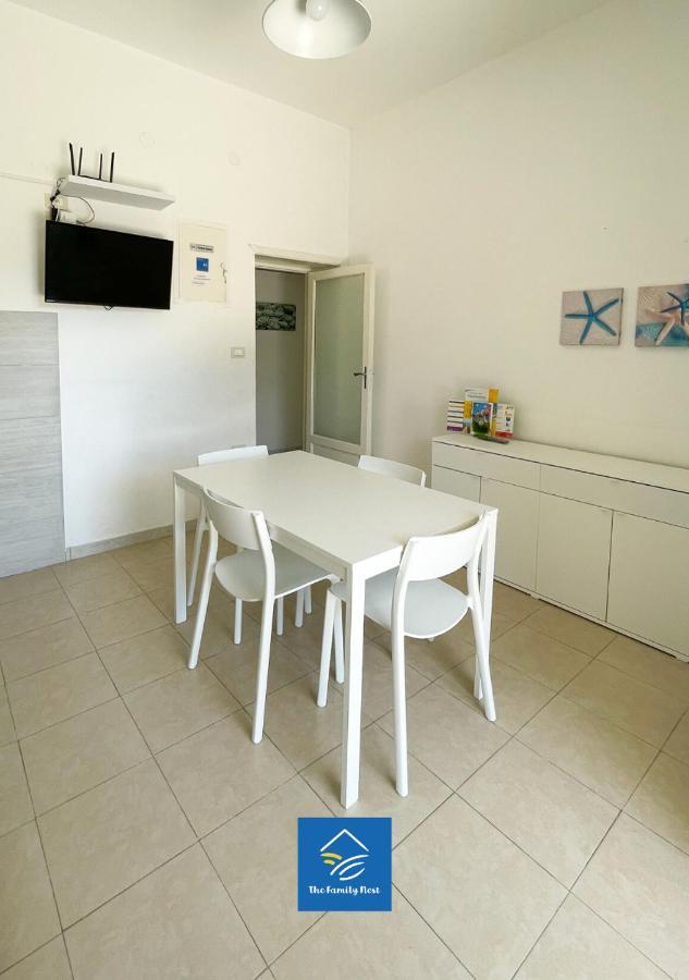 The Family Nest - Casa Eva Apartment Манфредония Екстериор снимка