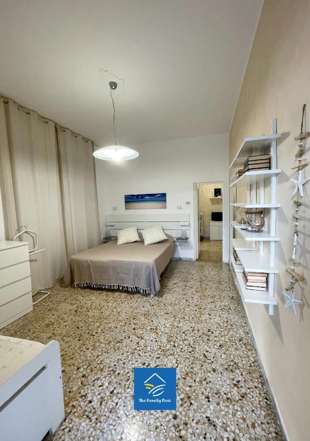 The Family Nest - Casa Eva Apartment Манфредония Екстериор снимка