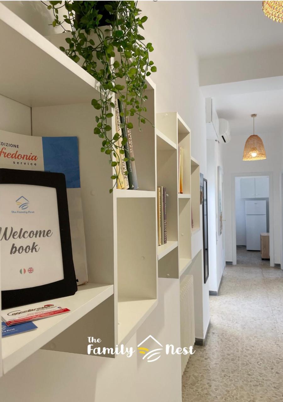 The Family Nest - Casa Eva Apartment Манфредония Екстериор снимка