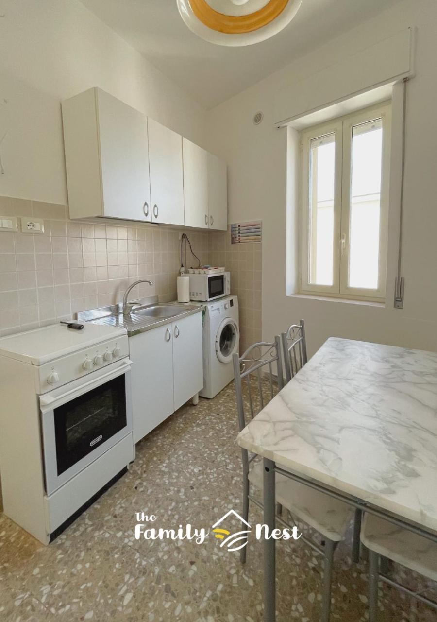 The Family Nest - Casa Eva Apartment Манфредония Екстериор снимка