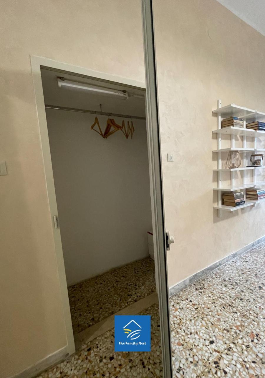 The Family Nest - Casa Eva Apartment Манфредония Стая снимка